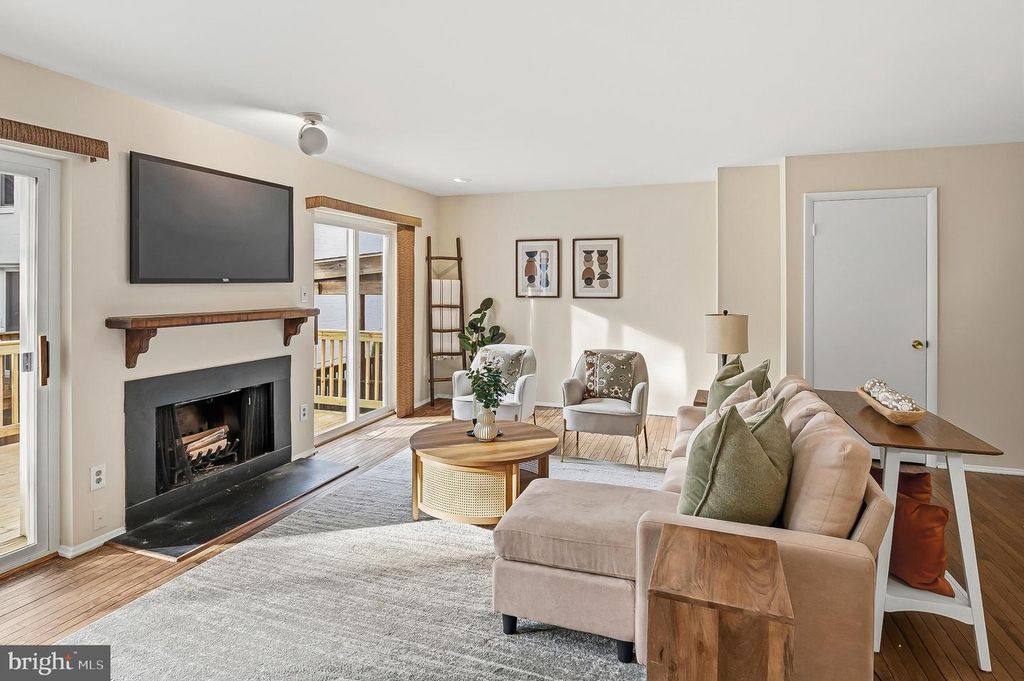 Image 13 of property listing at 7454 SEA CHANGE, Columbia, MD 21045