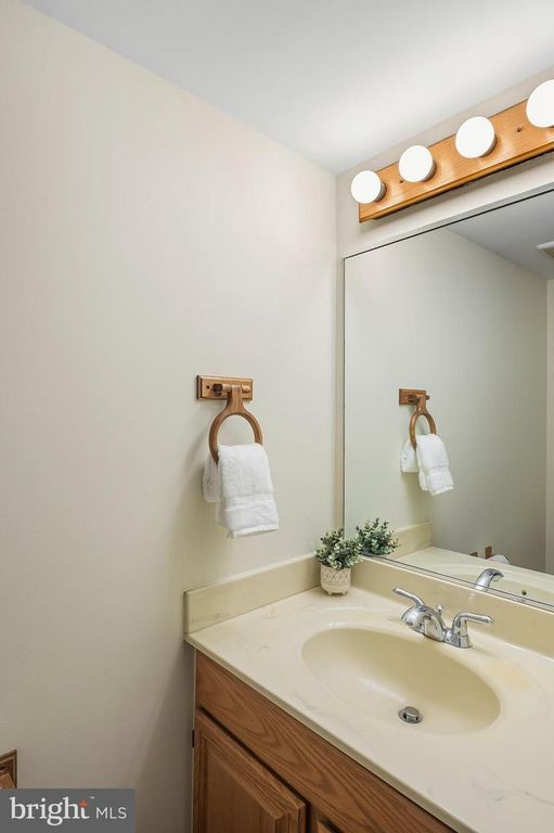 Image 14 of property listing at 7454 SEA CHANGE, Columbia, MD 21045