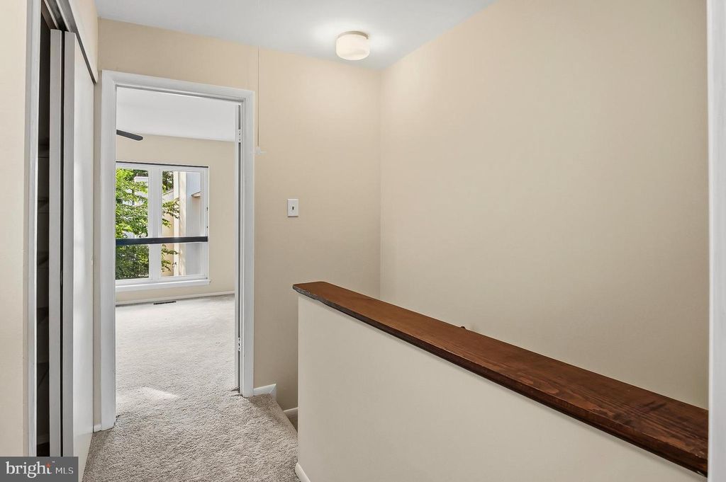 Image 16 of property listing at 7454 SEA CHANGE, Columbia, MD 21045