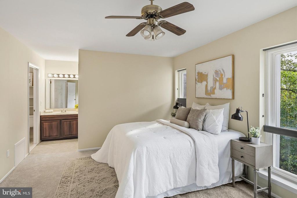 Image 17 of property listing at 7454 SEA CHANGE, Columbia, MD 21045