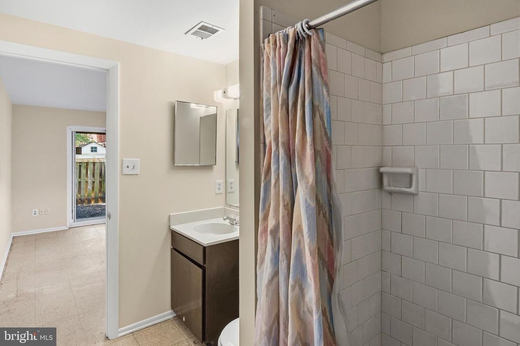 Image 30 of property listing at 7454 SEA CHANGE, Columbia, MD 21045