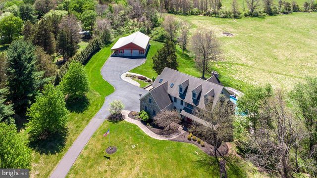 23 RED HILL RD, Pipersville, PA 18947