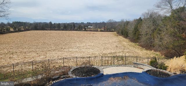 23 RED HILL RD, Pipersville, PA 18947