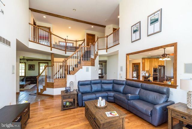 23 RED HILL RD, Pipersville, PA 18947