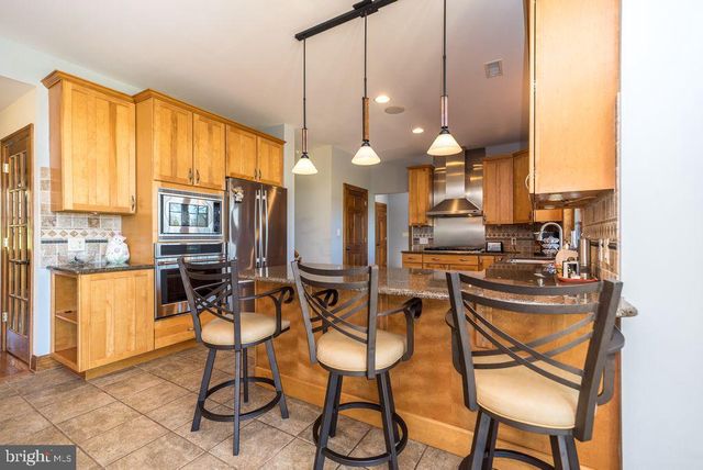 23 RED HILL RD, Pipersville, PA 18947