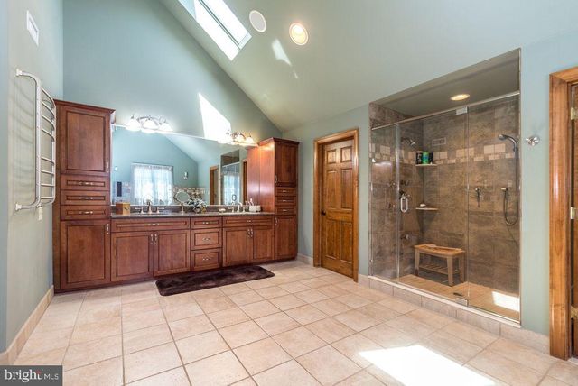 23 RED HILL RD, Pipersville, PA 18947
