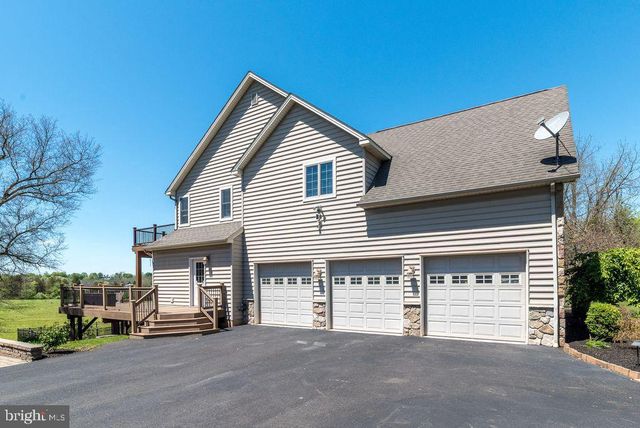 23 RED HILL RD, Pipersville, PA 18947