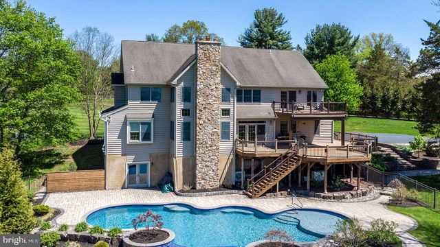 23 RED HILL RD, Pipersville, PA 18947
