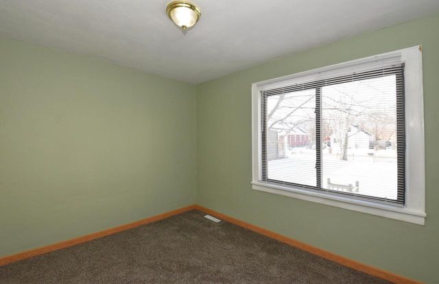 4607 25th AVENUE, Kenosha, WI 53140