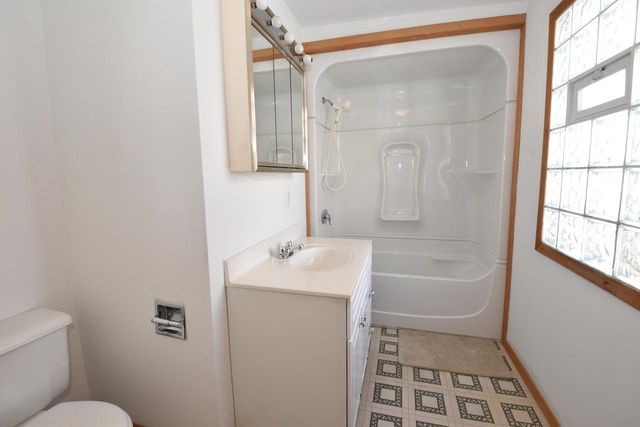 4607 25th AVENUE, Kenosha, WI 53140