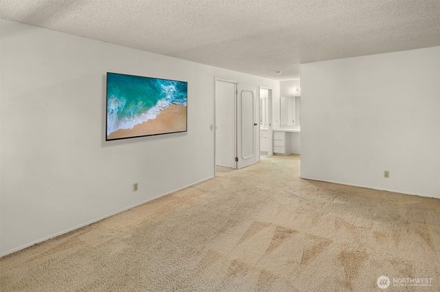 18855 SE 42nd Street, Issaquah, WA 98027
