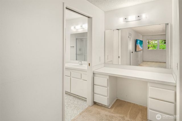 18855 SE 42nd Street, Issaquah, WA 98027