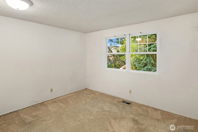 18855 SE 42nd Street, Issaquah, WA 98027