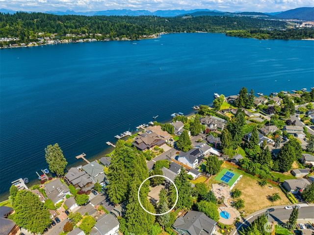 18855 SE 42nd Street, Issaquah, WA 98027