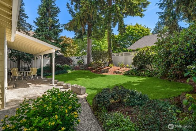 18855 SE 42nd Street, Issaquah, WA 98027