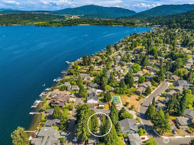 18855 SE 42nd Street, Issaquah, WA 98027