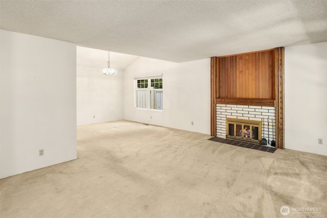 18855 SE 42nd Street, Issaquah, WA 98027