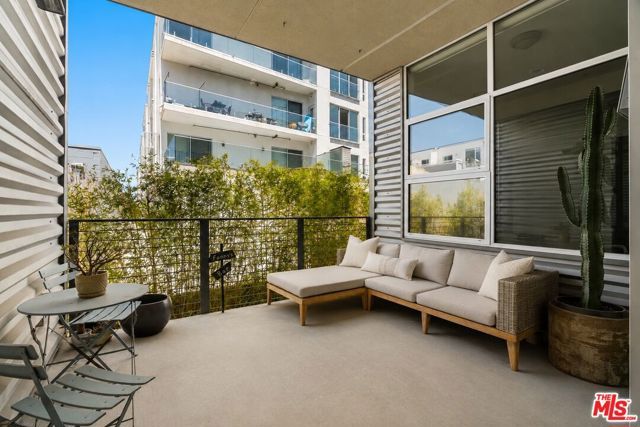 4080 Glencoe Avenue 214, Marina Del Rey, CA 90292