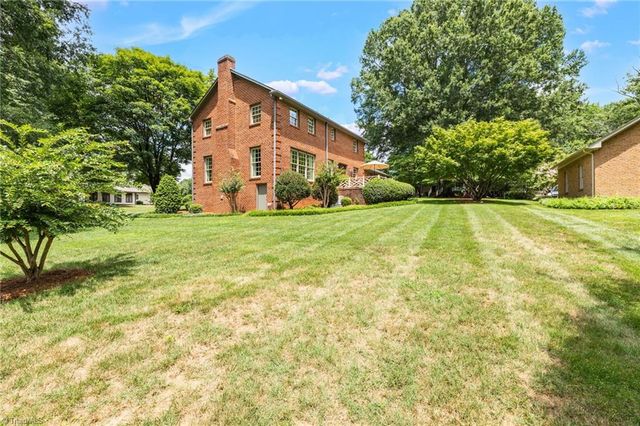 6001 Muirfield Drive, Greensboro, NC 27410