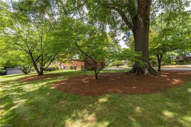 6001 Muirfield Drive, Greensboro, NC 27410