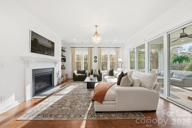 16515 Munson Hill Road, Charlotte, NC 28278