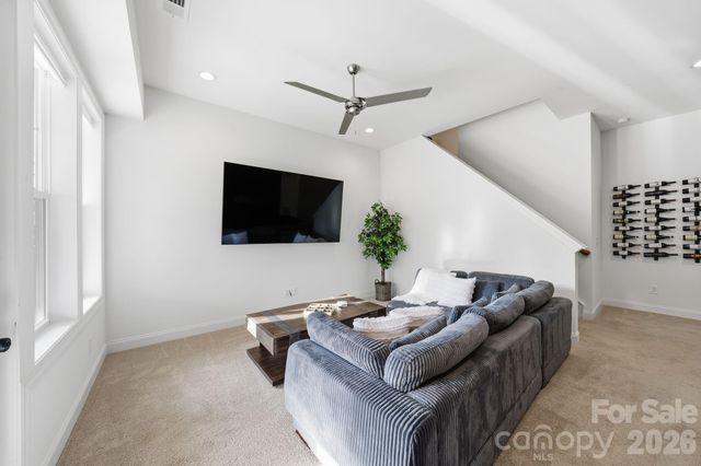 16515 Munson Hill Road, Charlotte, NC 28278