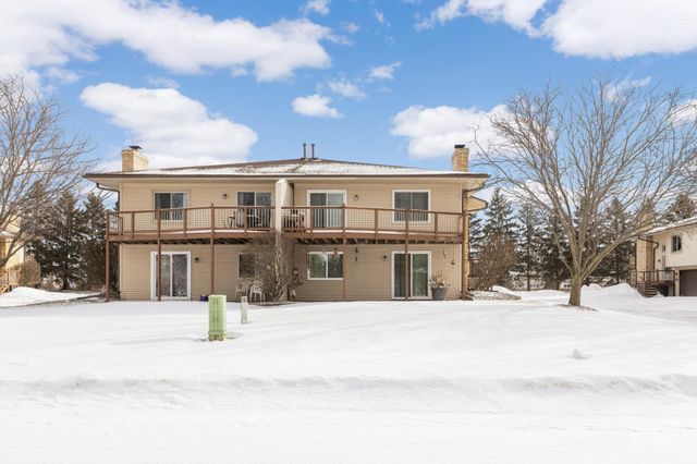 2329 Amberwood Drive, Woodbury, MN 55125