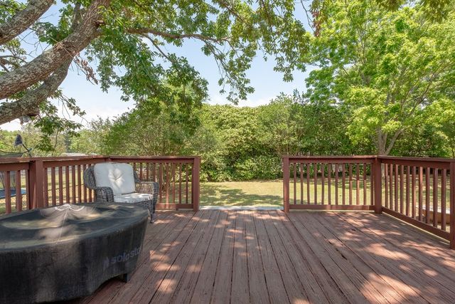208 Petunia Dr, Taylor, AL 36301