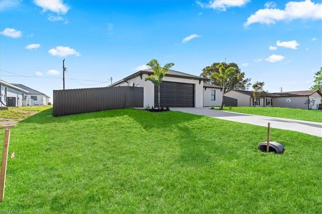 1713 NE 7th AVE, Cape Coral, FL 33909