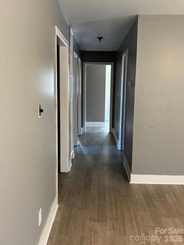 1410 Waddell Street, Charlotte, NC 28216