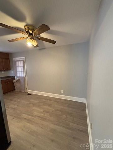 1410 Waddell Street, Charlotte, NC 28216