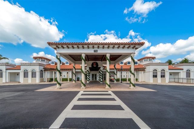 7548 SW 190th St, Cutler Bay, FL 33157