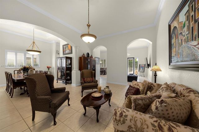 7548 SW 190th St, Cutler Bay, FL 33157