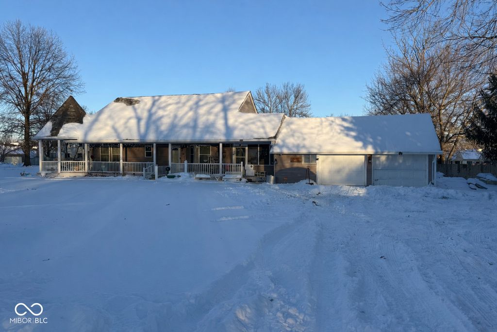 6335 Zionsville Road, Indianapolis, IN 46268