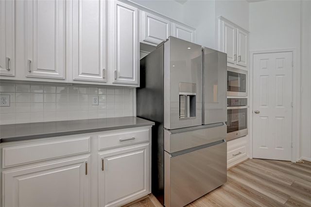 38 Tethered Vine Place, The Woodlands, TX 77382