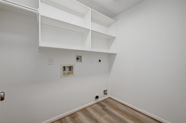 38 Tethered Vine Place, The Woodlands, TX 77382