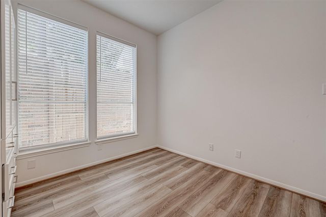 38 Tethered Vine Place, The Woodlands, TX 77382