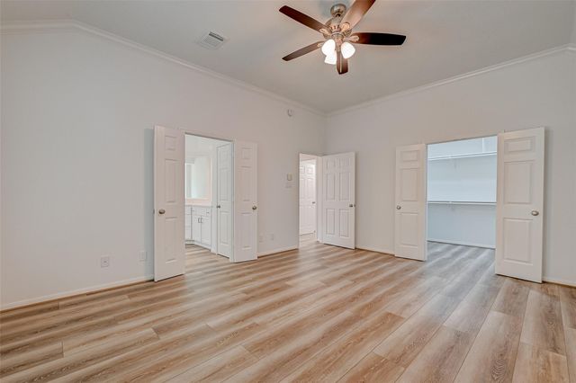 38 Tethered Vine Place, The Woodlands, TX 77382