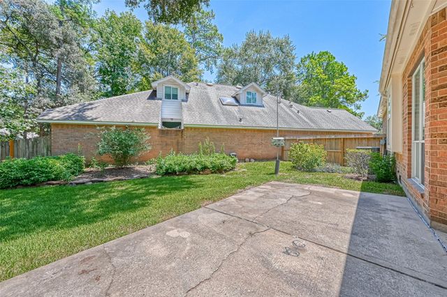 38 Tethered Vine Place, The Woodlands, TX 77382