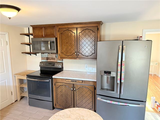 63 Ramblewood Drive, Warwick, RI 02889