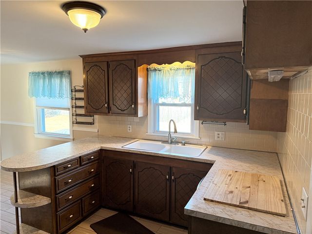 63 Ramblewood Drive, Warwick, RI 02889