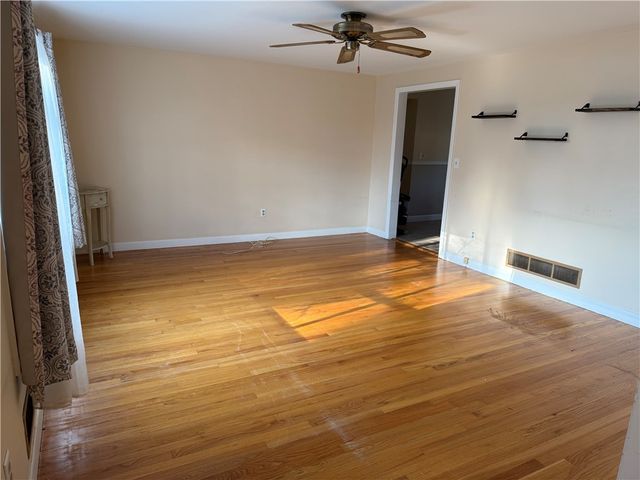 63 Ramblewood Drive, Warwick, RI 02889