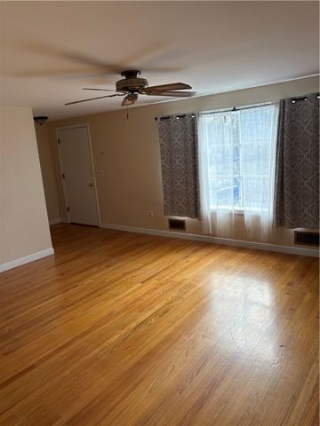 63 Ramblewood Drive, Warwick, RI 02889