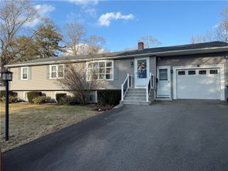 63 Ramblewood Drive, Warwick, RI 02889