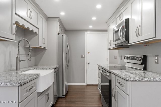 187 Thimbleberry Road, Malta, NY 12020