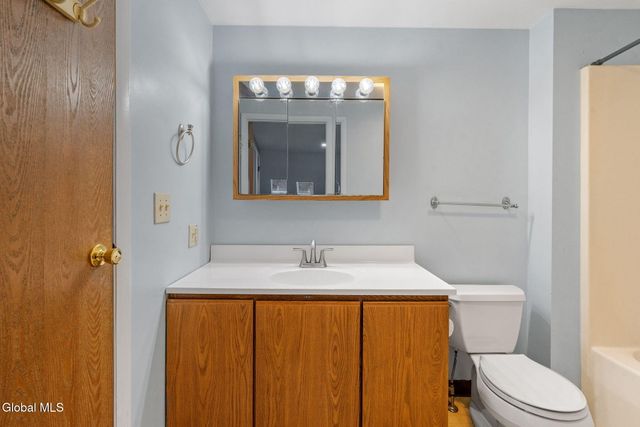 187 Thimbleberry Road, Malta, NY 12020