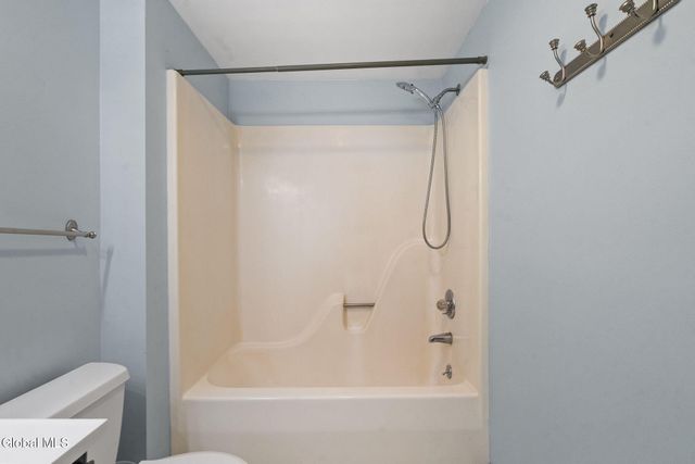 187 Thimbleberry Road, Malta, NY 12020