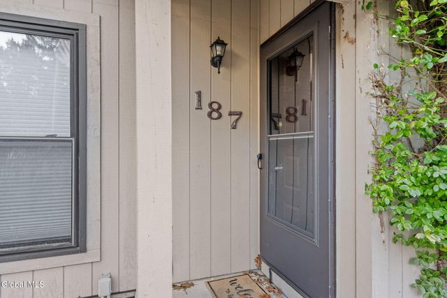 187 Thimbleberry Road, Malta, NY 12020