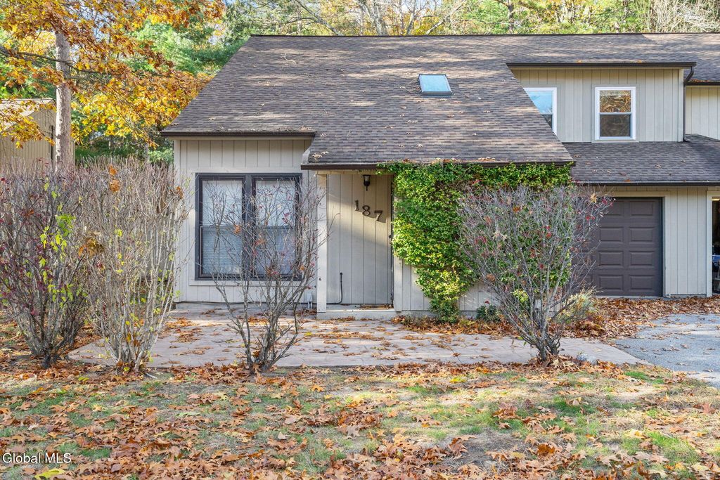 187 Thimbleberry Road, Malta, NY 12020