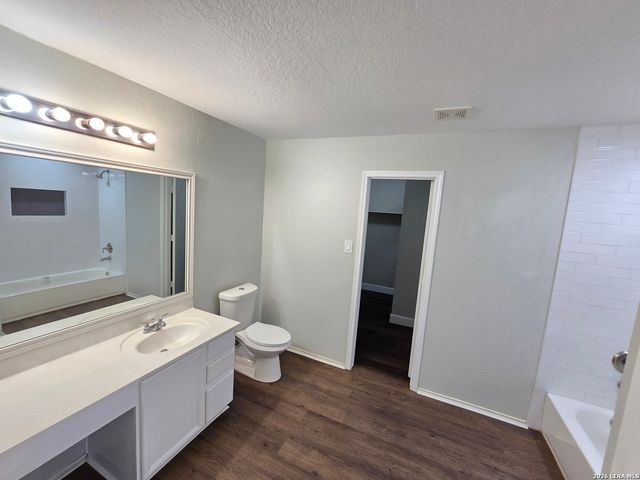 7738 Cedar Farm, San Antonio, TX 78239